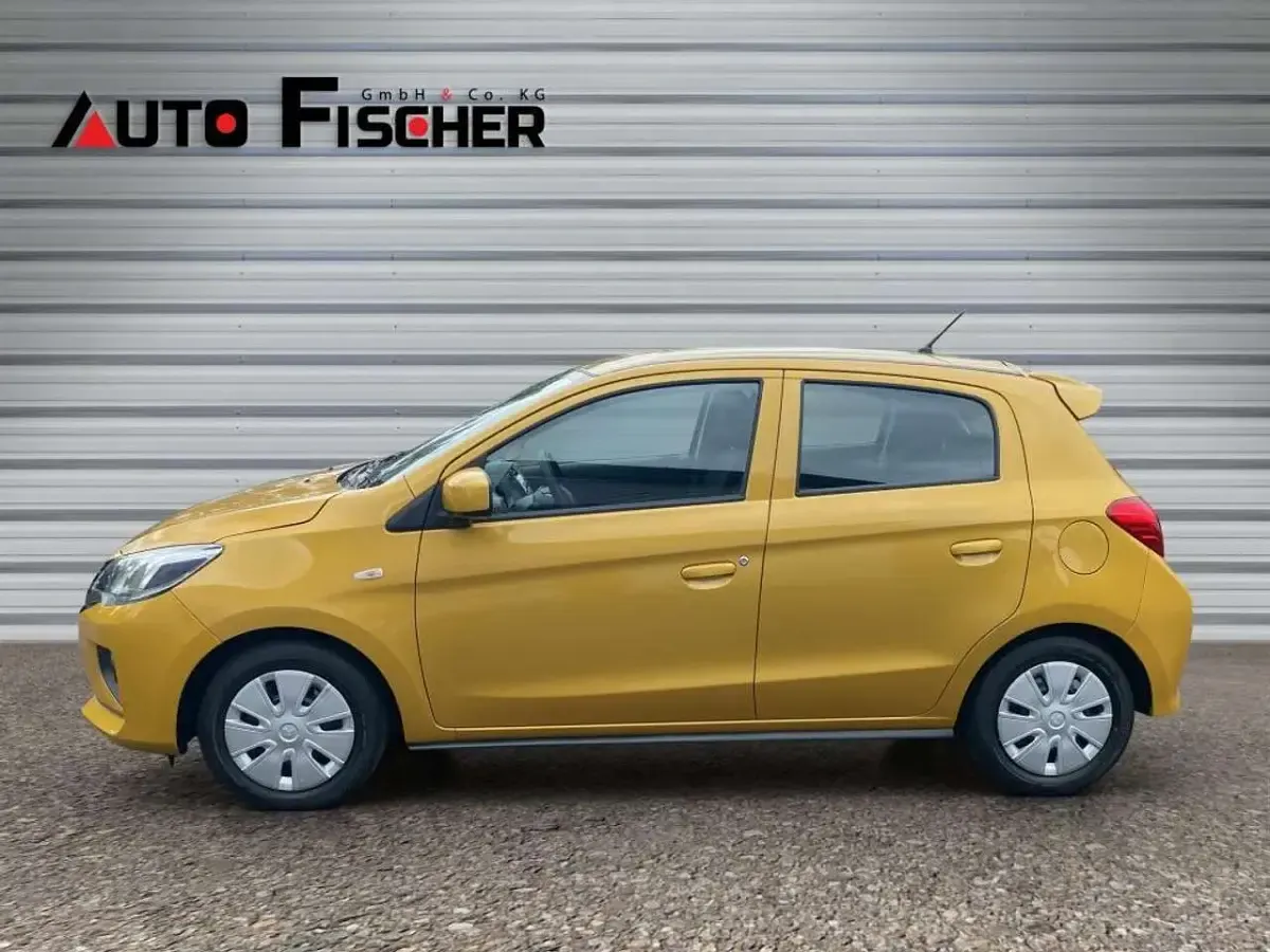 Gebraucht Mitsubishi Space Star Edition 71 PS (52 kW) 2020 Citringelb Kleinwagen