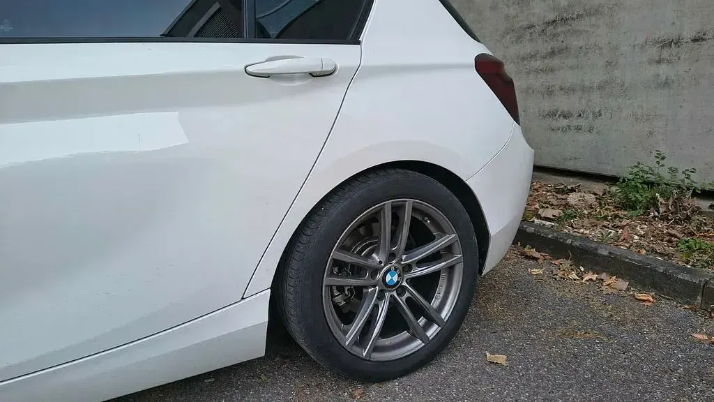 Gebraucht BMW 116 Performance 116 PS (85 kW) 2013 Weiß Kleinwagen