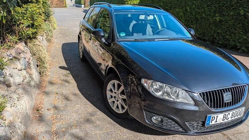 Gebraucht Seat Exeo Style 143 PS (105 kW) 2011 Schwarz Limousine