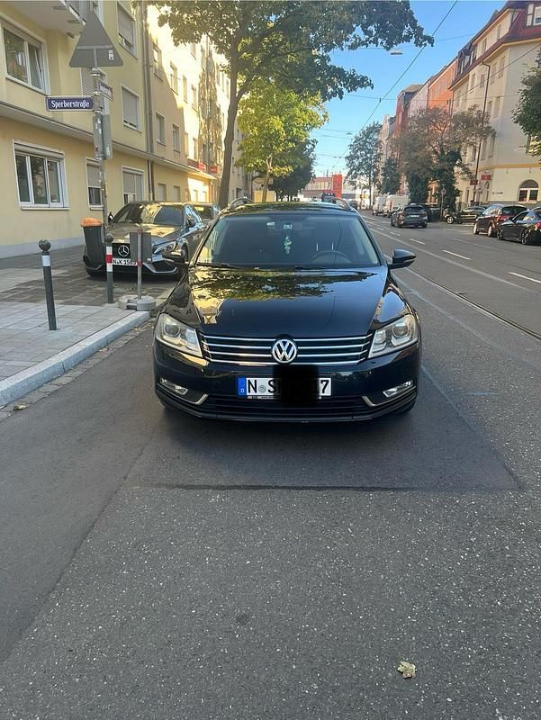 Schwarz Gebraucht 2013 VW Passat Kombi | 7.500 € (Fairer Preis) - Bild 1/4
