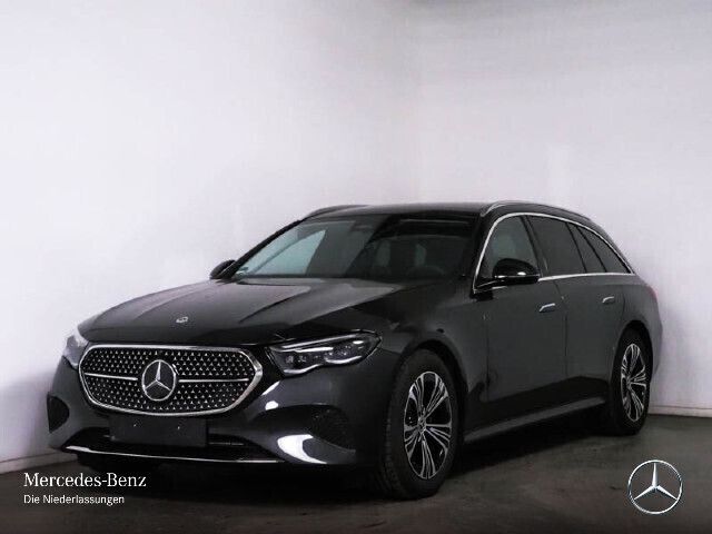 Grau Gebraucht 2024 Mercedes E220 Avantgarde Kombi | 48.990 € (Fairer Preis) - Bild 1/4