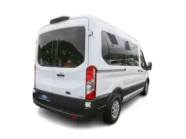 Gebraucht Ford Transit Trend 150 PS (110 kW) 2022 Weiss Kombi