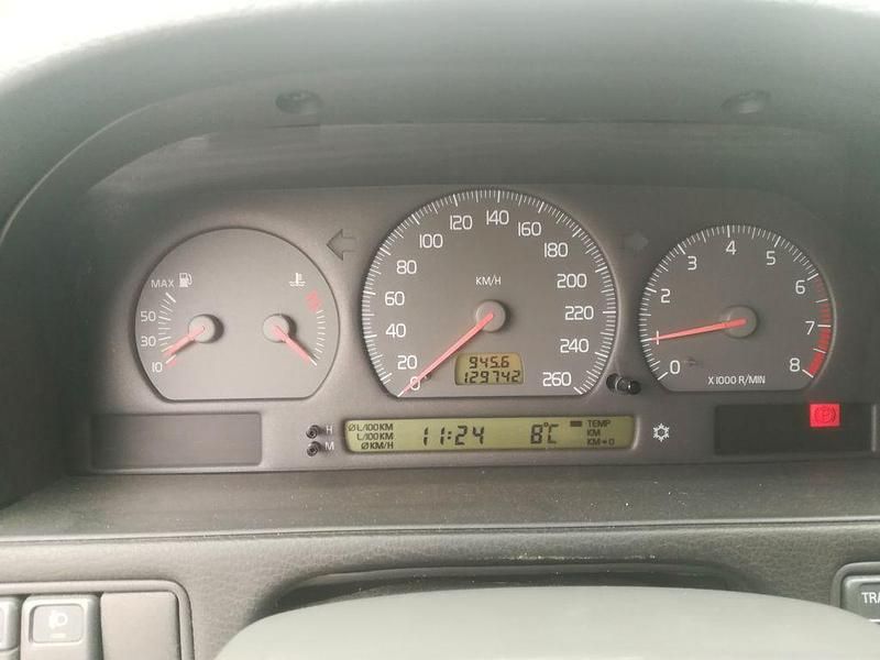 Gebraucht Volvo V70 144 PS (105 kW) 1999 Silber Kombi