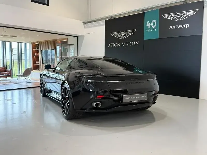 Gebraucht Aston Martin DB12 689 PS (506 kW) 2024 Schwarz Coupé