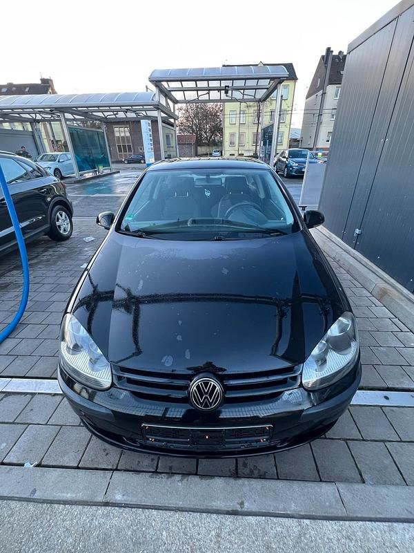 Schwarz Gebraucht 2006 VW Golf V Kleinwagen | 950 € (Superpreis) - Bild 1/4