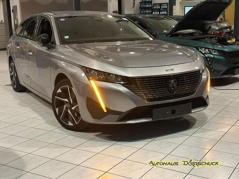 Grau artense (metallic) Gebraucht 2023 Peugeot 308 SW Allure Kombi | 16.990 € - Bild 1/4
