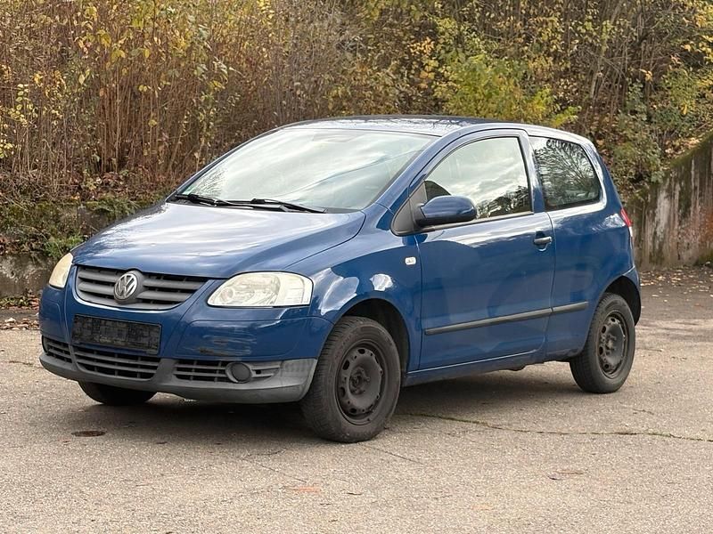 Blau Gebraucht 2007 VW Fox Kleinwagen | 850 € (Superpreis) - Bild 1/4