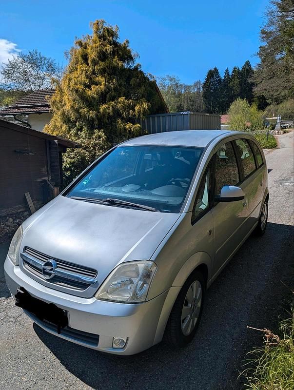Używany Opel Meriva 101 KM (74 kW) 2005 Srebrny Minivan