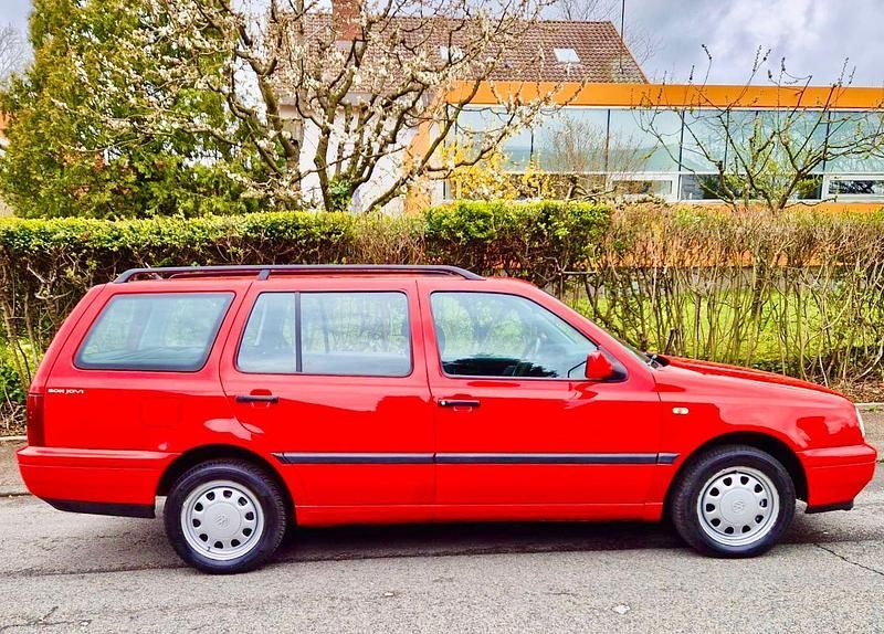 Gebraucht VW Golf III 100 PS (73 kW) 1996 Rot Kombi