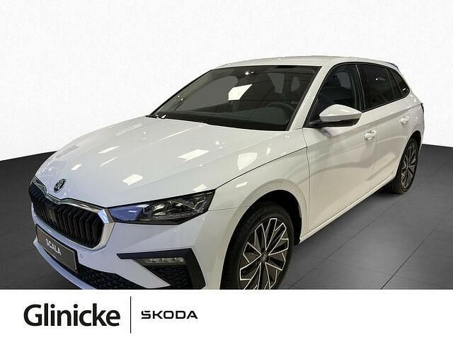 Weiß Gebraucht 2022 Skoda Scala Selection Kleinwagen | 31.990 € - Bild 1/2