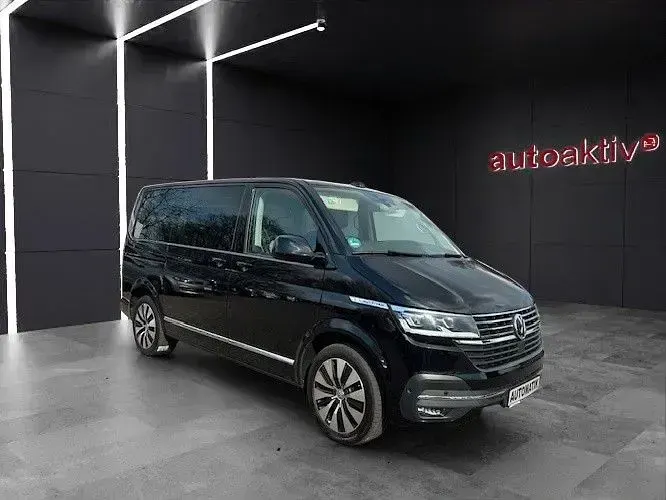 Gebraucht VW T6.1 Highline 199 PS (146 kW) 2021 Deep black Van