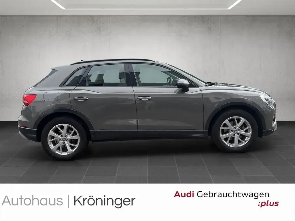 Gebraucht Audi Q3 Advanced 150 PS (110 kW) 2020 Chronosgrau metallic SUV