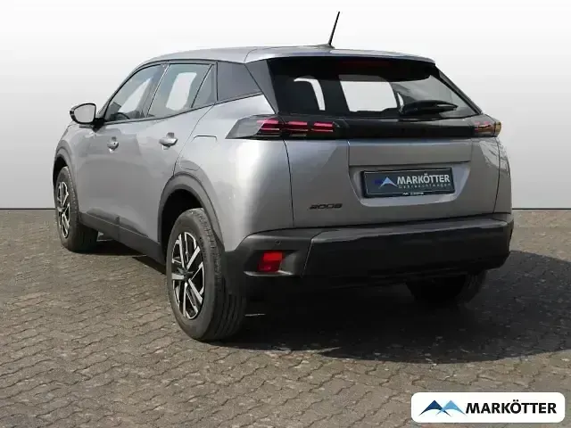 Gebraucht Peugeot 2008 Active 101 PS (74 kW) 2023 Grau SUV