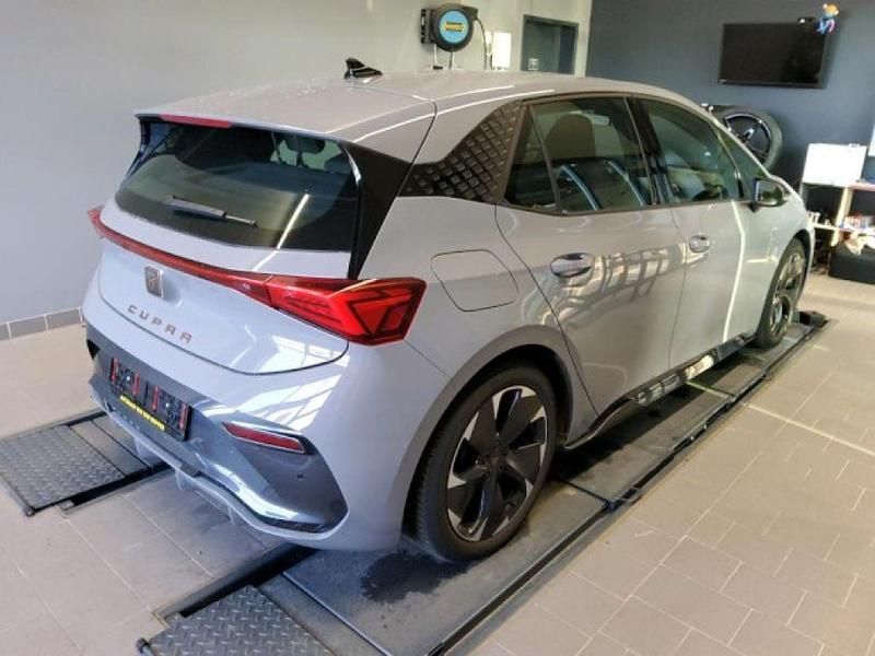Second-hand Cupra Born 150 kW (204 CP) 2023 Gri Hatchback
