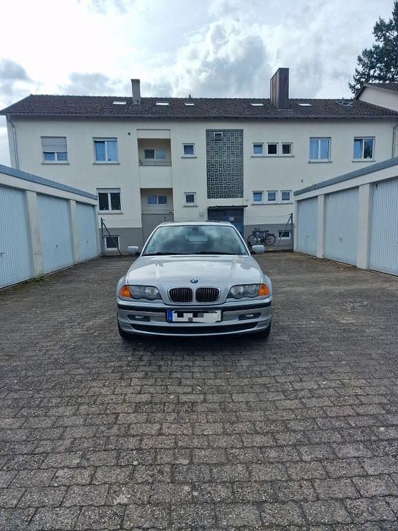 Gebraucht BMW 325 192 PS (141 kW) 2001 Silber Limousine