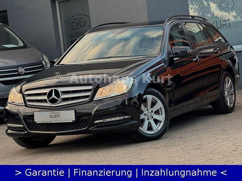 Schwarz Gebraucht 2012 Mercedes C220 Classic Limousine | 11.690 € (Fairer Preis) - Bild 1/4