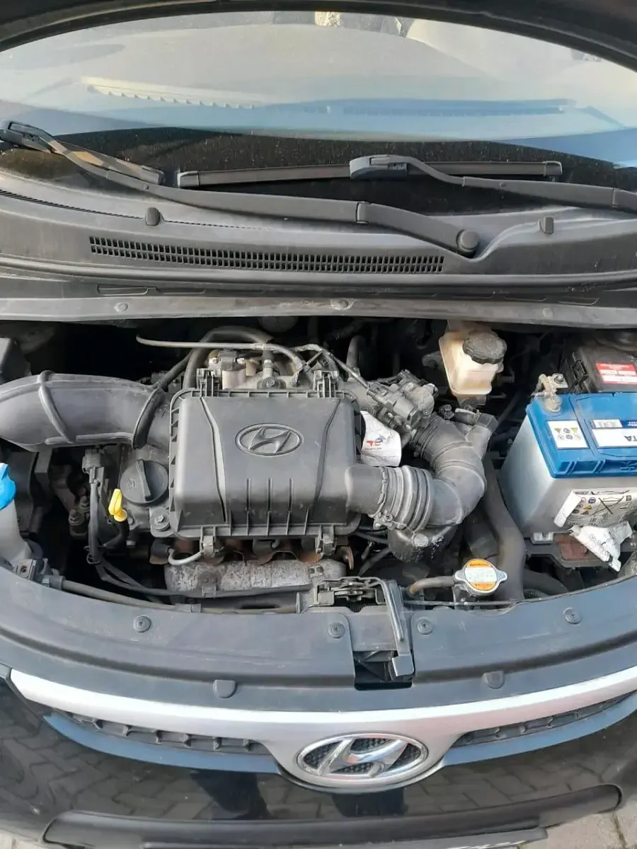 Gebraucht Hyundai i10 80 PS (58 kW) 2009 Schwarz Kleinwagen