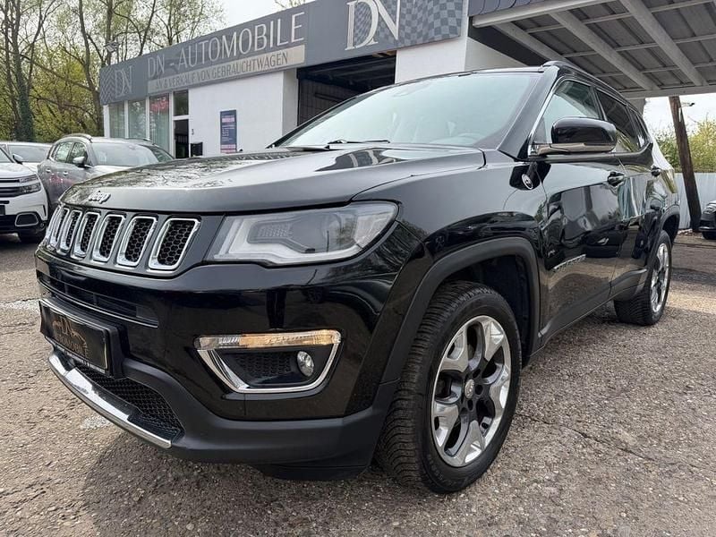 Gebraucht Jeep Compass Opening Edition 140 PS (102 kW) 2017 Schwarz SUV
