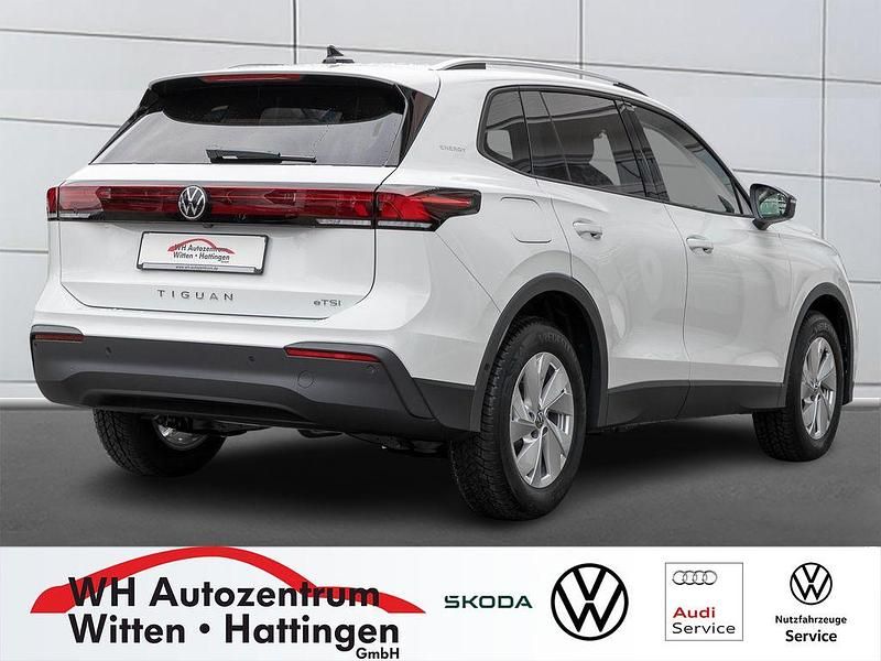 Neu VW Tiguan 150 PS (110 kW) 2026 Pure white SUV