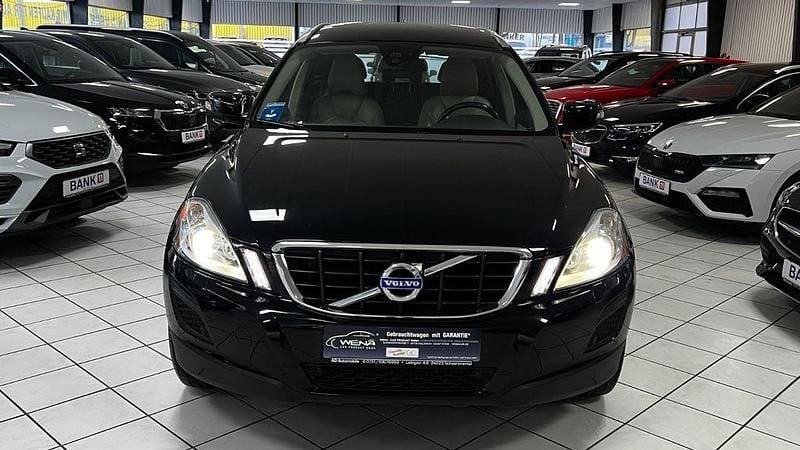 Gebraucht Volvo XC60 Summum 163 PS (119 kW) 2012 Schwarz SUV