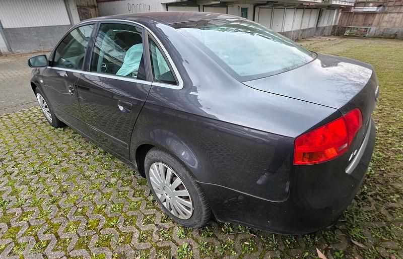 Gebraucht Audi A4 102 PS (75 kW) 2008 Grau Limousine