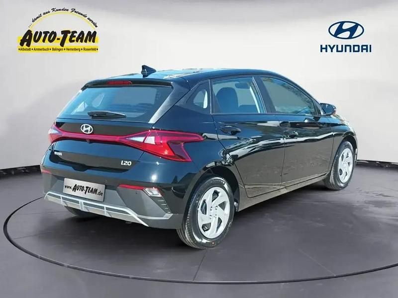 Gebraucht Hyundai i20 Select 79 PS (58 kW) 2025 Schwarz Kleinwagen