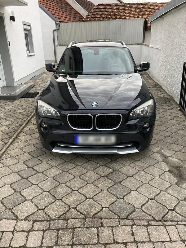 Gebraucht BMW X1 Sport Line 178 PS (130 kW) 2011 Schwarz SUV