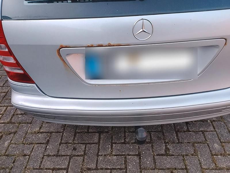 Gebraucht Mercedes C180 143 PS (105 kW) 2004 Silber Kombi