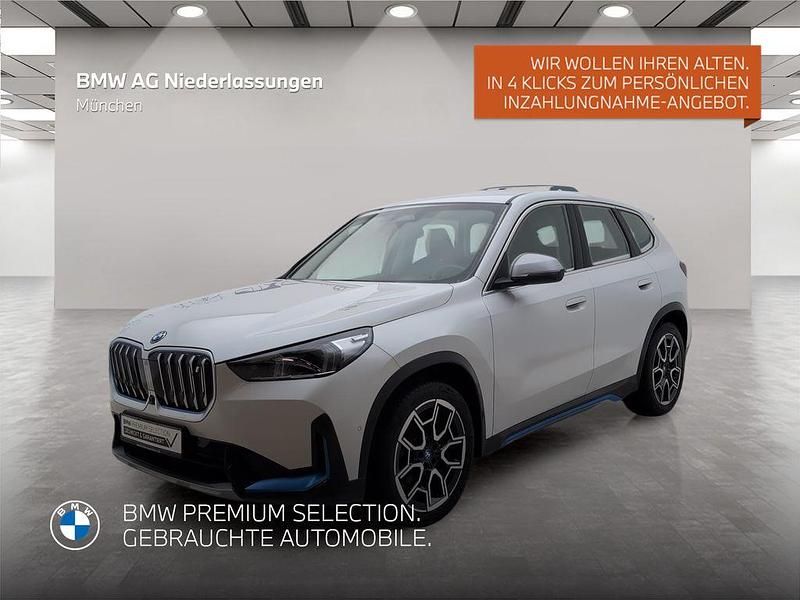 Gebraucht BMW iX1 xLine 200 kW (272 PS) 2023 Weiß SUV