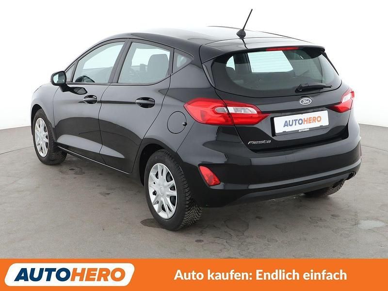 Gebraucht Ford Fiesta Trend 71 PS (52 kW) 2018 Schwarz Kleinwagen