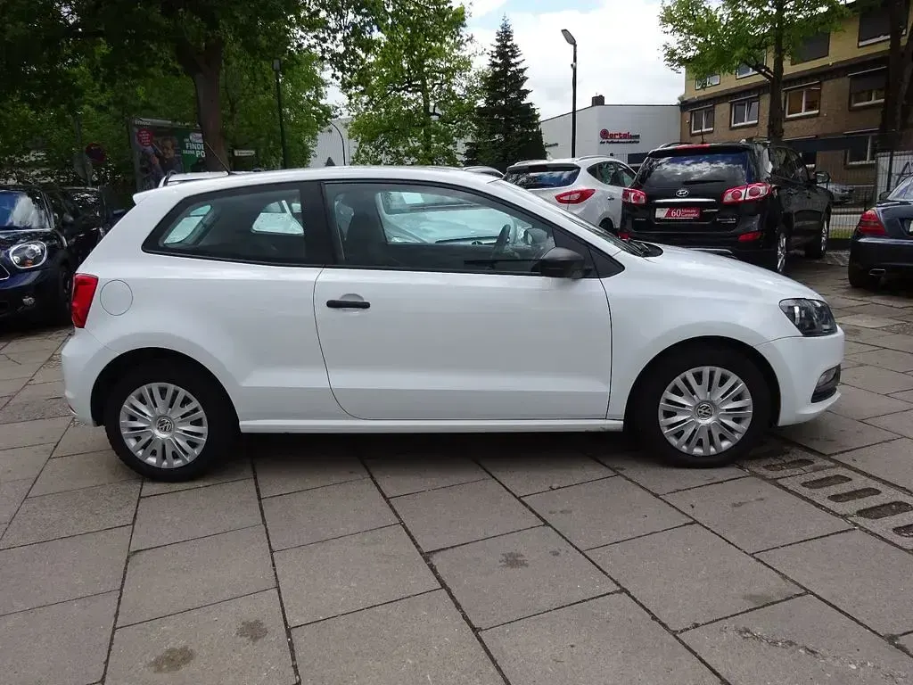 Gebraucht VW Polo Trendline 75 PS (55 kW) 2014 Weiß Kleinwagen