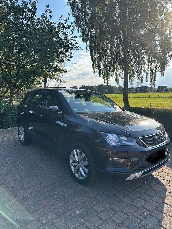 Schwarz Gebraucht 2019 Seat Ateca Style SUV | 17.475 € (Fairer Preis) - Bild 1/4