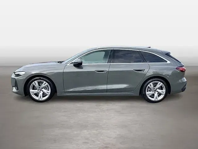 Gebraucht Audi A5 Ambiente 204 PS (150 kW) 2025 Chronosgrau metallic Kombi