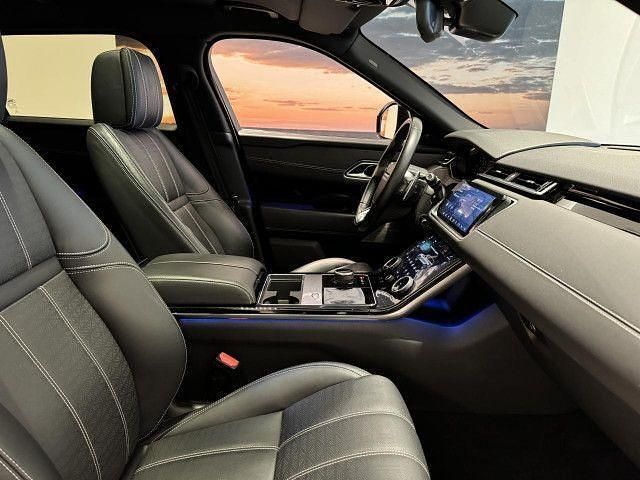 Gebraucht Land Rover Range Rover Velar Black Edition 304 PS (223 kW) 2020 Santorini black SUV