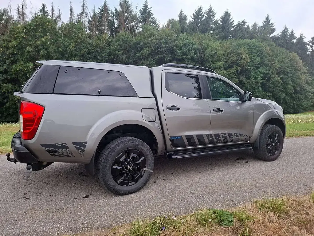 Gebraucht Nissan Navara N-Guard 190 PS (139 kW) 2021 Grau Pickup