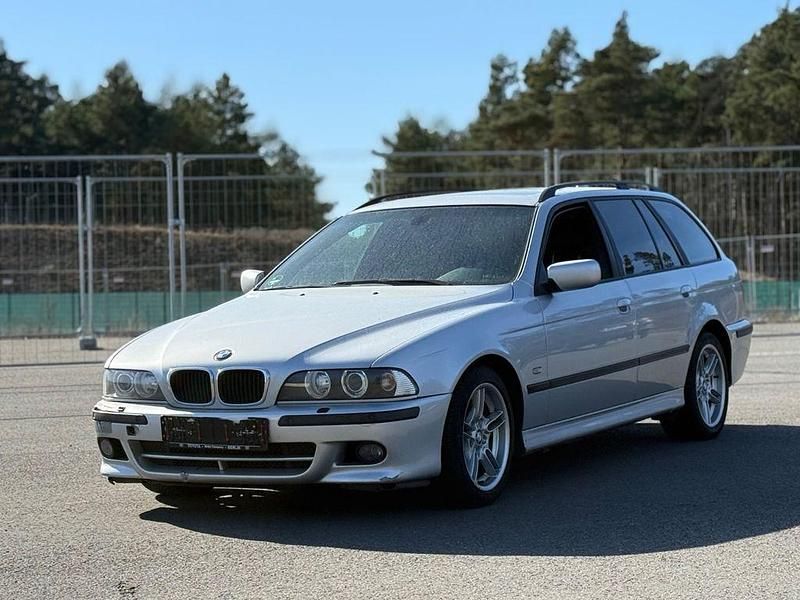 Gebraucht BMW 520 M Sport 170 PS (125 kW) 2001 Silber Limousine
