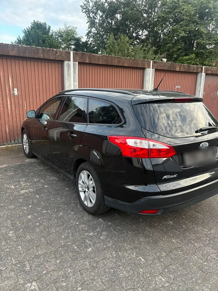 Gebraucht Ford Focus 150 PS (110 kW) 2011 Schwarz Kombi