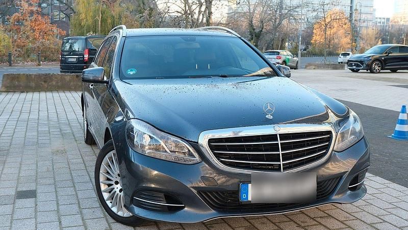 Gebraucht Mercedes E350 258 PS (189 kW) 2014 Grau Kombi