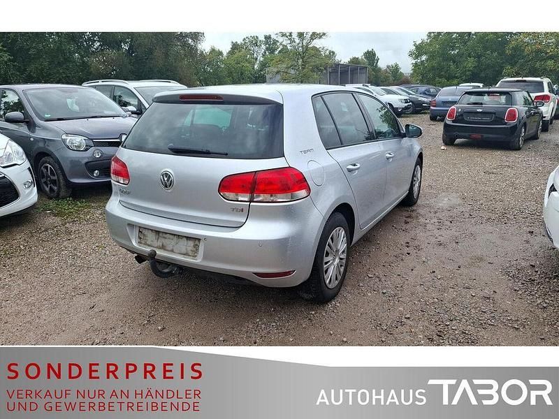 Gebraucht VW Golf VI Team 105 PS (77 kW) 2010 Reflexsilber metallic Kleinwagen
