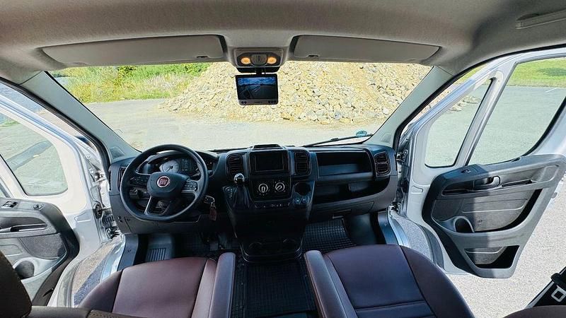 Gebraucht Fiat Ducato 160 PS (117 kW) 2023 Silber Van