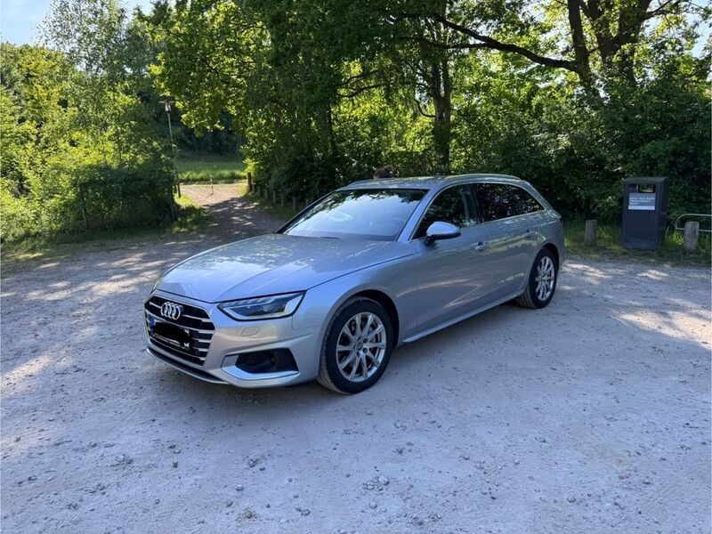 Silber Gebraucht 2020 Audi A4 Ambiente Kombi | 20.000 € (Guter Preis) - Bild 1/4