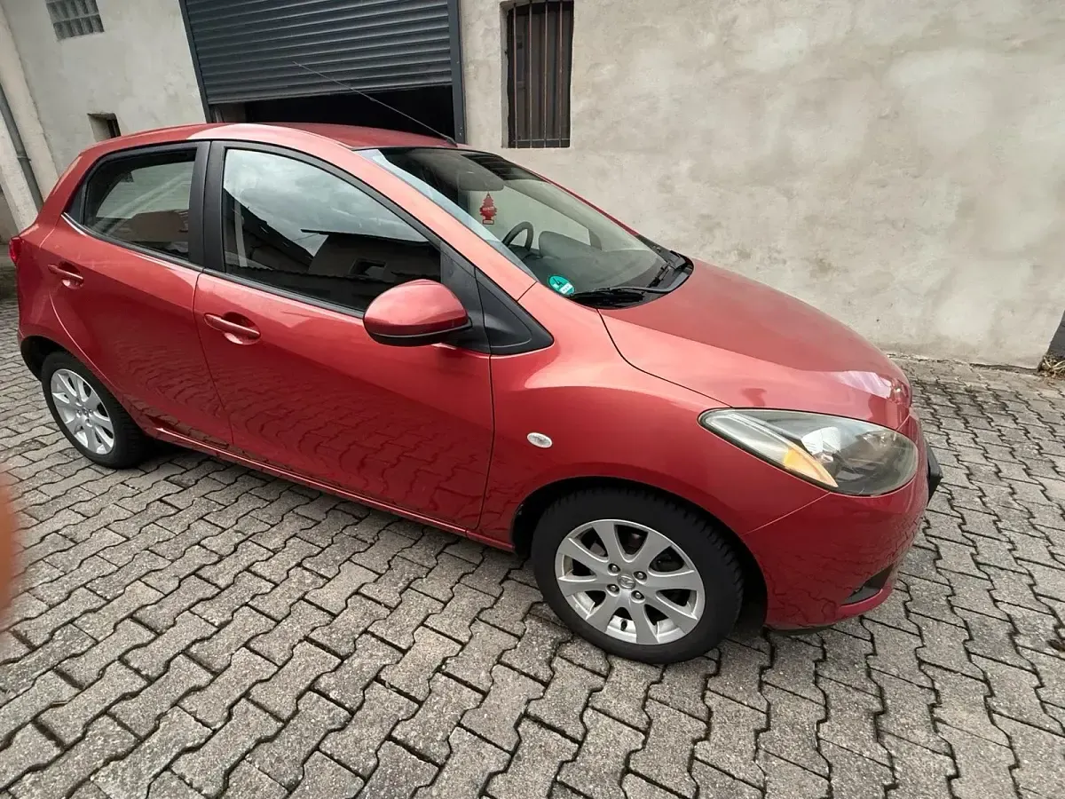 Gebraucht Mazda 2 86 PS (63 kW) 2009 Andere farben Kleinwagen