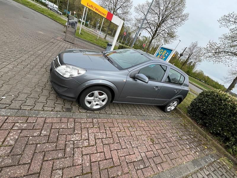 Gebraucht Opel Astra 90 PS (66 kW) 2007 Kleinwagen
