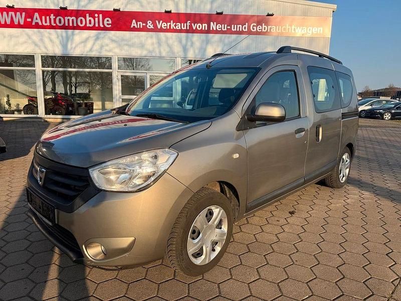Gebraucht Dacia Dokker Lauréate 90 PS (66 kW) 2013 Gold Van / Kleinbus
