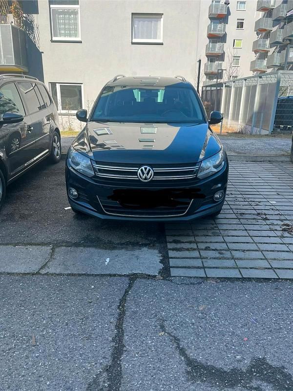 Gebraucht VW Tiguan 140 PS (102 kW) 2015 Schwarz SUV