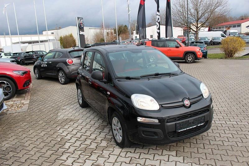 Gebraucht Fiat Panda Pop 69 PS (50 kW) 2015 Schwarz Kleinwagen