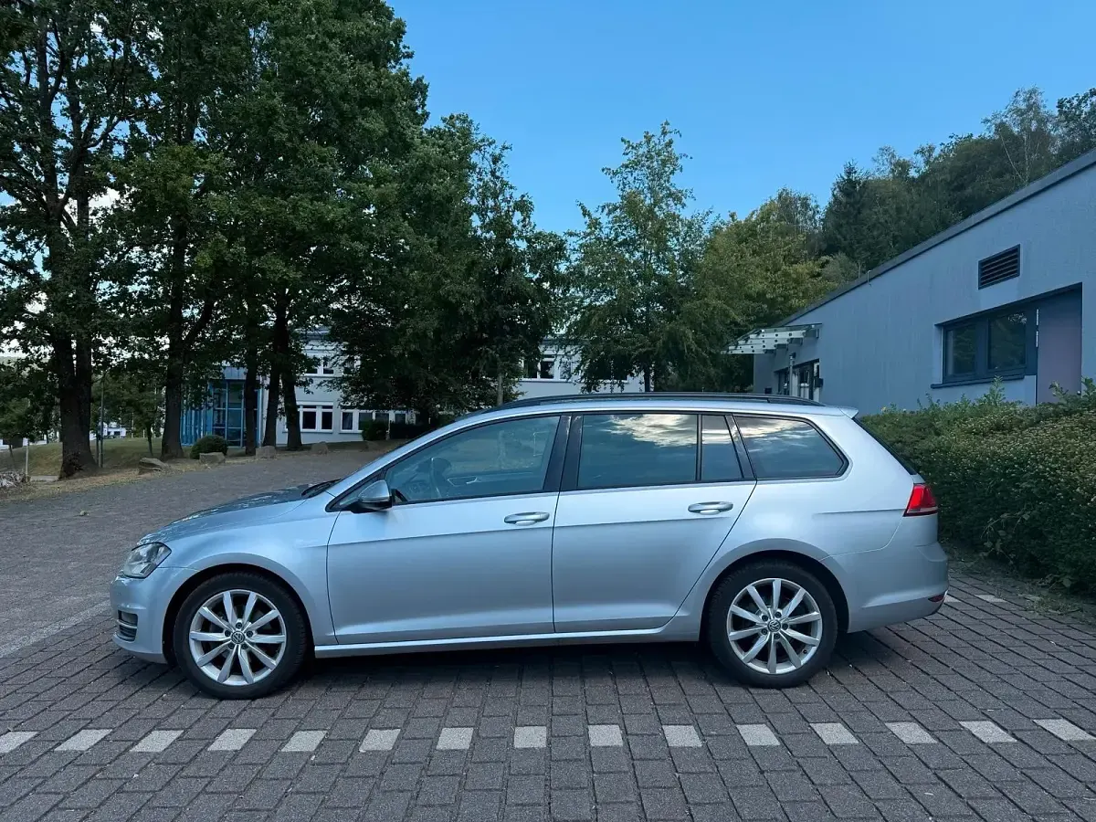 Gebraucht VW Golf VII 125 PS (91 kW) 2014 Silber Kombi