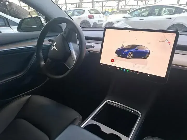 Gebraucht Tesla Model 3 Standard Range 225 kW (306 PS) 2022 Blau Limousine