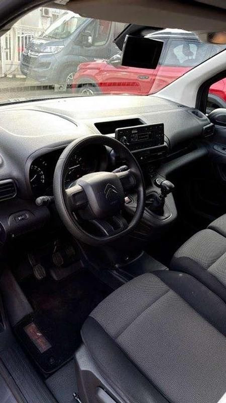 Gebraucht Citroën Berlingo 131 PS (96 kW) 2021 Lackierung platiniumgrau/met Van / Kleinbus