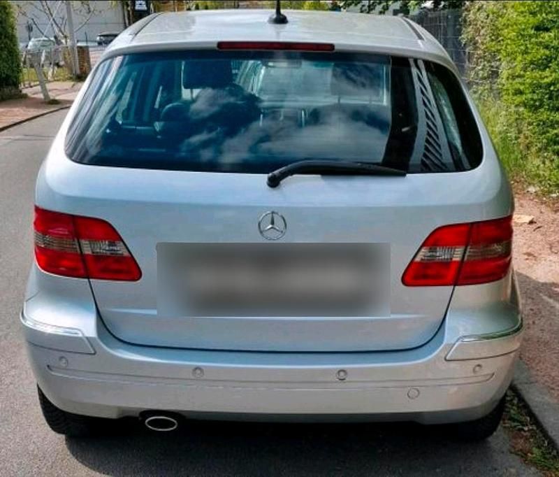 Gebraucht Mercedes B170 120 PS (88 kW) 2007 Silber Van / Kleinbus